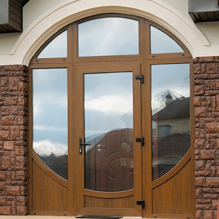 Остекление дверных проемов домов